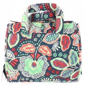 Vera Bradly hanging toilette bag